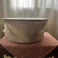 سه عدد قابلمه بزرگ دو عدد ابکش دو کفگیر بزرگ