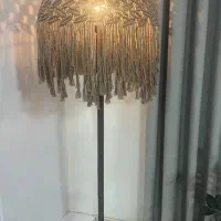 اباژور ایستاده، مکرومه