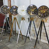 ساعت ایستاده شرکتی