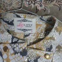 مانتومجلسی|لباس|مشهد, طبرسی شمالی|دیوار