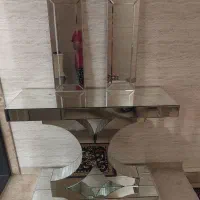 آیینه و کنسول