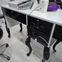 میز ناخن ۲ نفره|آرایشگاه و سالن‌های زیبایی|مشهد, چهارچشمه|دیوار