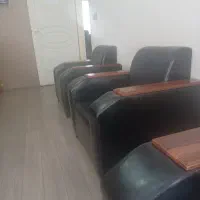 نظافتچی و آبدارچی شرکت هواپیمایی