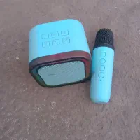 اسپیکر میکروفن دار بلوتوث تمیز