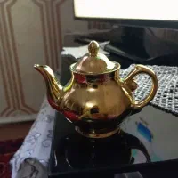 قوری زعفرانی