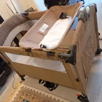 تخت و زمین بازی کودک