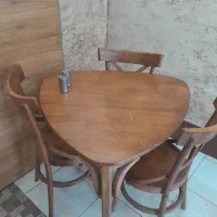 میز و صندلی لهستانی