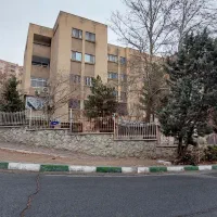 آپارتمان-97-متری-3-خوابه-بازسازی-شده-با-ویو-باغ