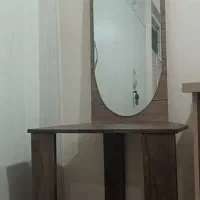 میز و آینه