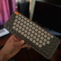 کیبورد بی سیم بیسوز