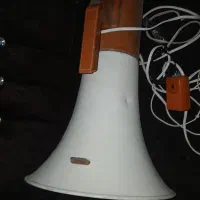 یک عدد بلندگو بزرگ بشرط سالم باتری خور