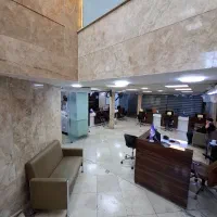 استخدام مشاور املاک خانم