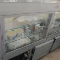 یخچال شیشه خم