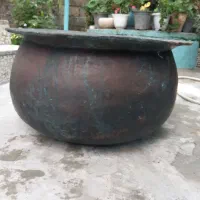 دیگ مسی قدیمی