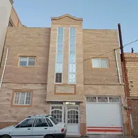 اجاره آپارتمان ۱۳۰ متری ۲ خوابه طبقه ۱