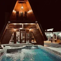 اجاره کلبه سویسی استخر روباز  چهارفصل|اجارهٔ کوتاه‌مدت ویلا و باغ|چمستان, |دیوار