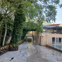 اجاره خانه ویلایی ۳۰۰ متری ۲ خوابه|اجارهٔ خانه و ویلا|باغ بهادران, |دیوار