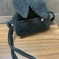 کیف دخترانه|کیف، کفش، کمربند|قم, دروازه چوبی|دیوار