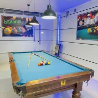 میز بیلیارد (کارکرده) مشابه نو