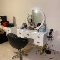 کنسول چوب و صندلی اصلاح آرایشگاهی