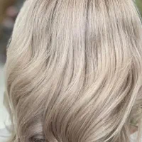 رنگ موبابهترین متریال وکمترین قیمت|خدمات آرایشگری و زیبایی|بروجن, |دیوار