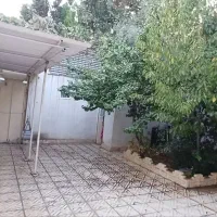 ویلایی بسیار شیک و مرتب منطقه بسیار ارام