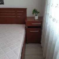 تخت خواب .آینه. دراور .پاتختی .همراه باتشک رویال