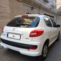 پژو 207 پانا اتومات ارتقا 1403 سفید|خودرو سواری و وانت|کرج, باغستان|دیوار