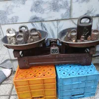 یک عدد ترازوی ۲۰ کیلویی و یک استخر|فروشگاه و مغازه|مشهد, مقدم|دیوار