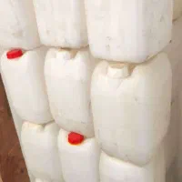 فروش فوری گالن 20 لیتری حمل روغن خوراکی هر عدد 25|ظروف نگهدارنده، پلاستیکی، یک‌بارمصرف|بابل, |دیوار