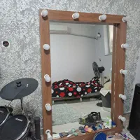 آینه قدی|آینه|ساری, |دیوار