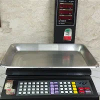 تعدادی لوازم فست فود