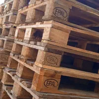 پالت چوبی تمیز سالم