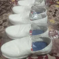 سه جفت کفش کلاش تازه و استفاده نشده