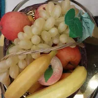 سبد میوه مصنوعی با میوه هاش