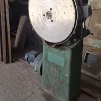 سنباده ایستاده