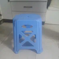 صندلی پلاستیکی در حد نو