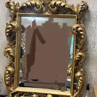 قاب و آینه سلطنتی