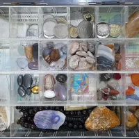 کلکسیونه سنگو نگین و سکه