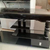 میز تلویزیونی شیشه ای
