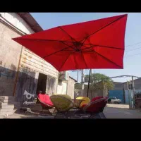 چتر پایه کنار مربع و دایره