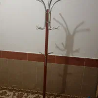 چوب لباسی ایستاده