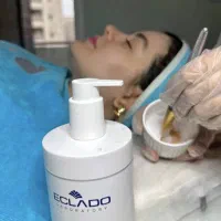 فشیال تخصصی پوست با دستگاه پیشرفته