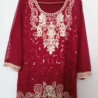 دوعدد بلوز زنانه حریر رنگ زرشکی و کرمی سایز ۵XL