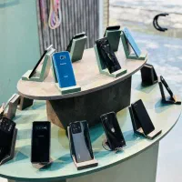 فروش انواع گوشی نو و کارکرده به صورت اقساط|موبایل|کاشان, دروازه فین|دیوار