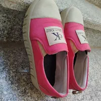 کفش کتانی|کیف، کفش، کمربند|شیراز, ترمینال باربری|دیوار
