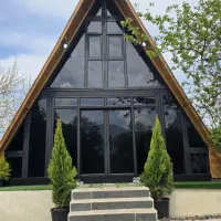 ویلا سوئیسی با ویو ابدی کنار رودخونه