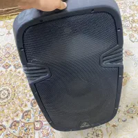 باند با میکروفون