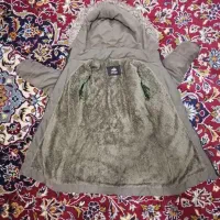 کاپشن|کفش و لباس بچه|بروجرد, |دیوار