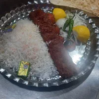 دو نفر همکار آقا ترجیحا زیر ۱۸  سال